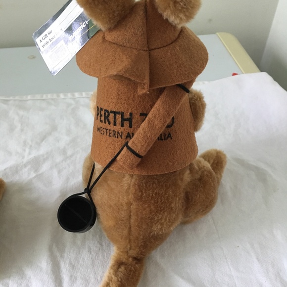 Duo of Kangaroos with Joeys. Bought in Australia🇦🇺NWT ❤️❤️❤️ - Picture 3 of 10